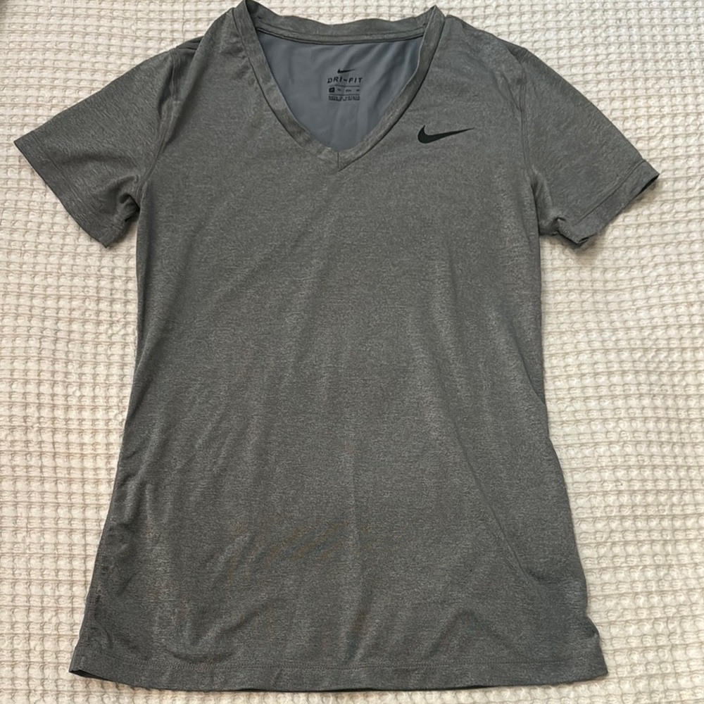 Nike Gray Fitted Short Sleeve T-Shirt